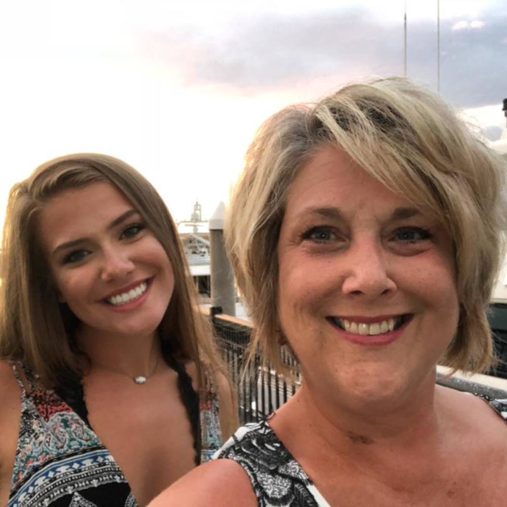 Meet your Posher, Cecilia